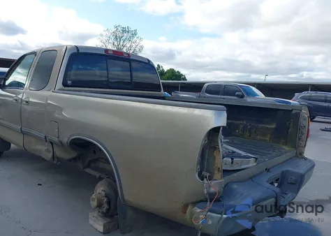 2002 Toyota Tundra Sr5 V8 from USA, damaged, VIN 5TBRT34152S331197